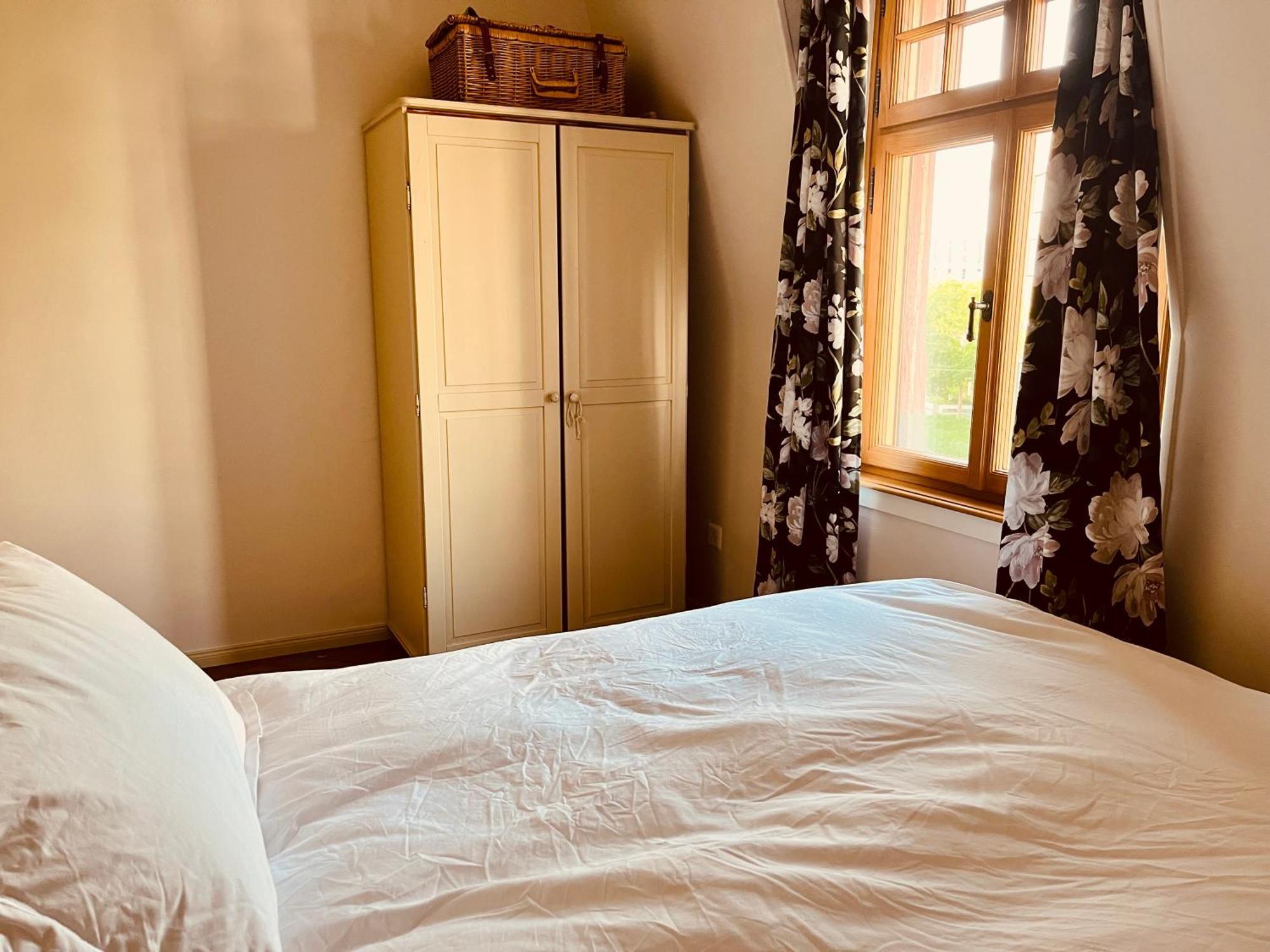 Georgian Guest Rooms Βασιλεία Εξωτερικό φωτογραφία
