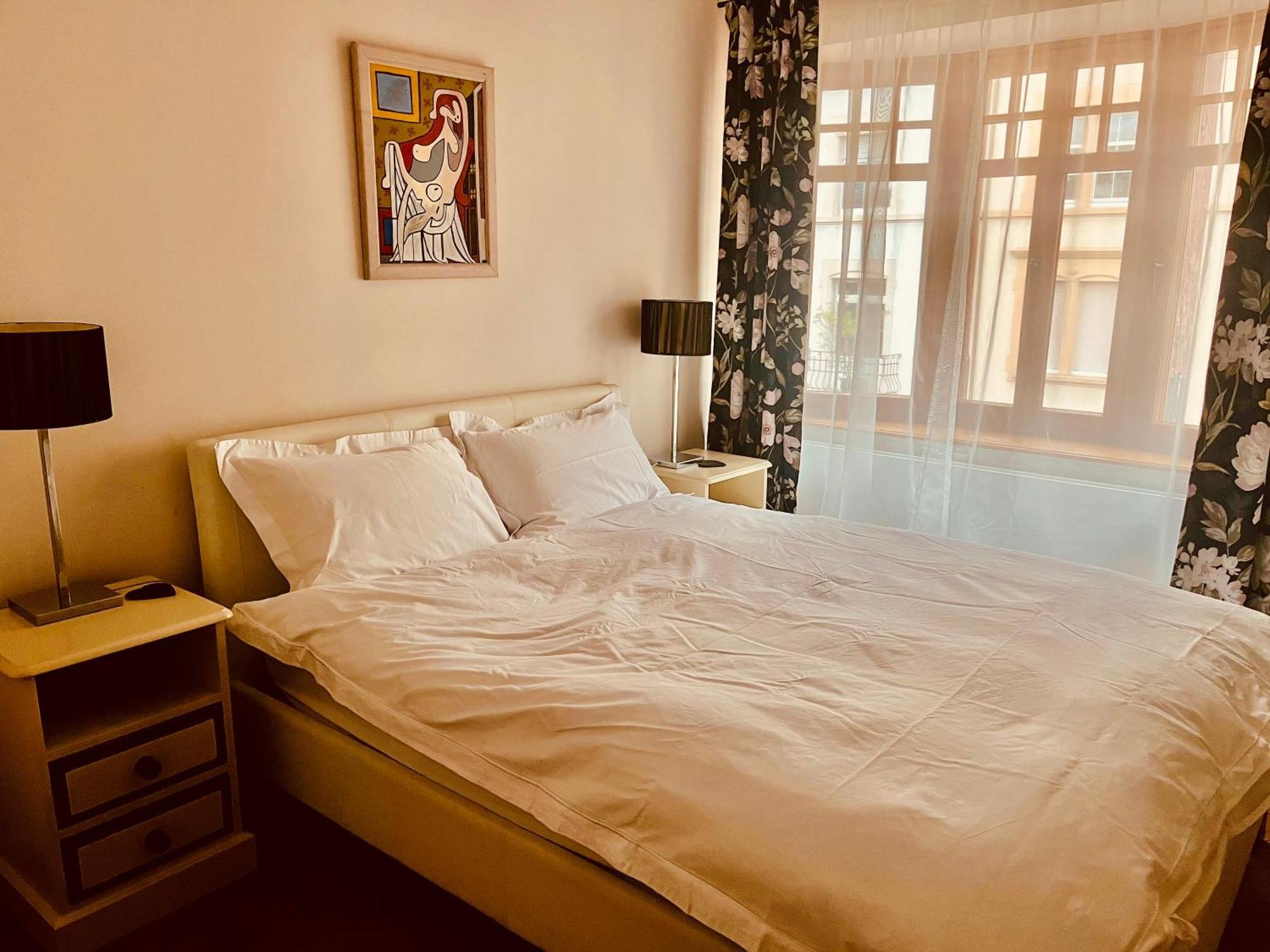 Georgian Guest Rooms Βασιλεία Εξωτερικό φωτογραφία