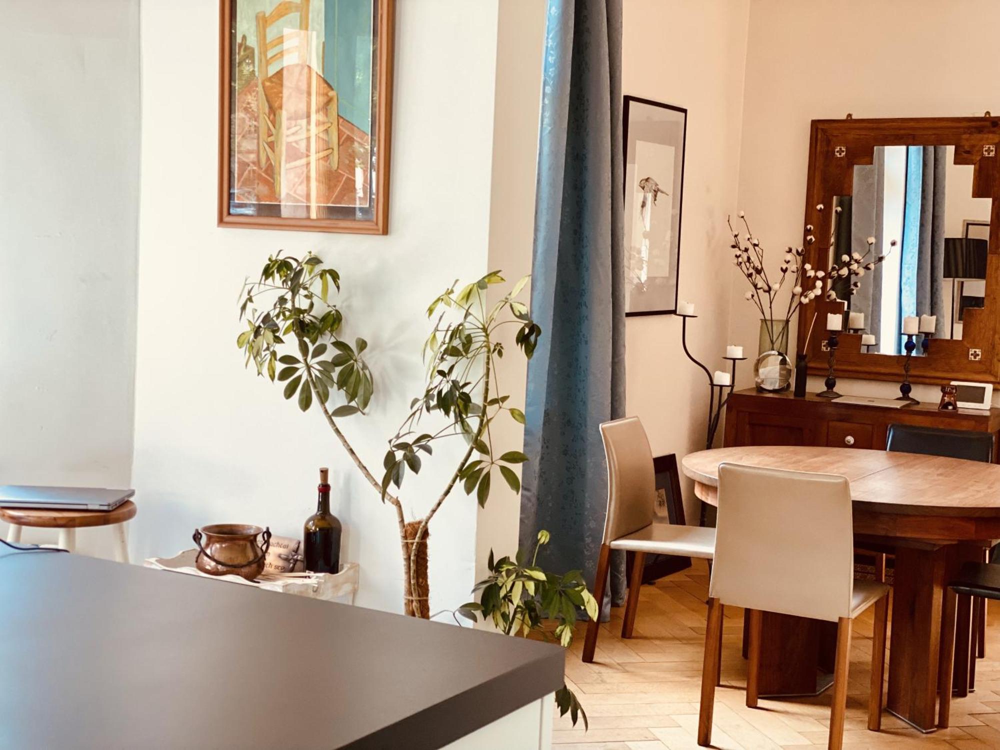 Georgian Guest Rooms Βασιλεία Εξωτερικό φωτογραφία